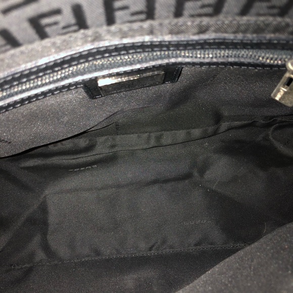 FENDI Mamma Baguette - Picture 5 of 9